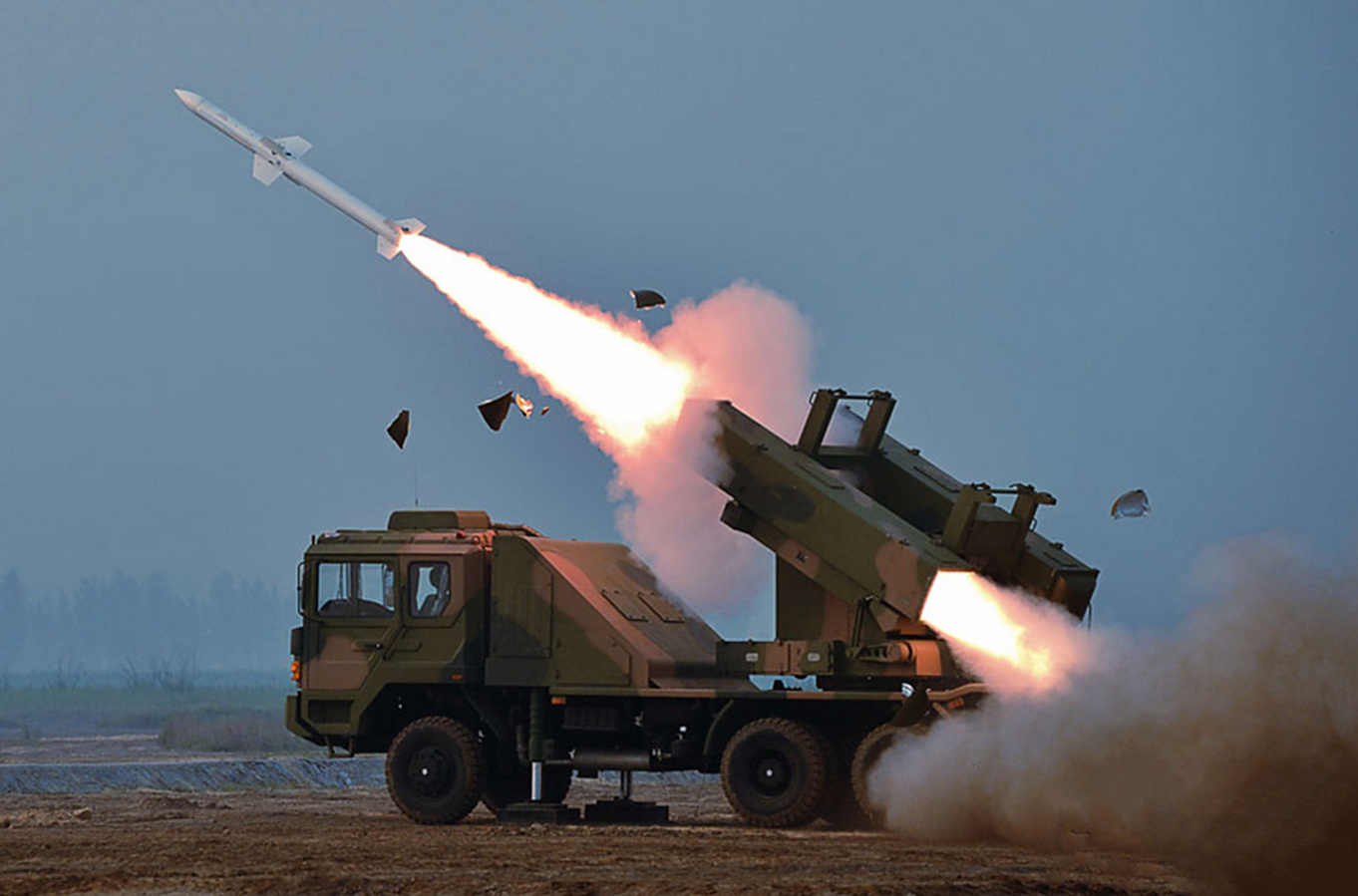 红旗-12地对空导弹，现代防空的中坚力量，红旗-12地对空导弹，现代防空的核心力量